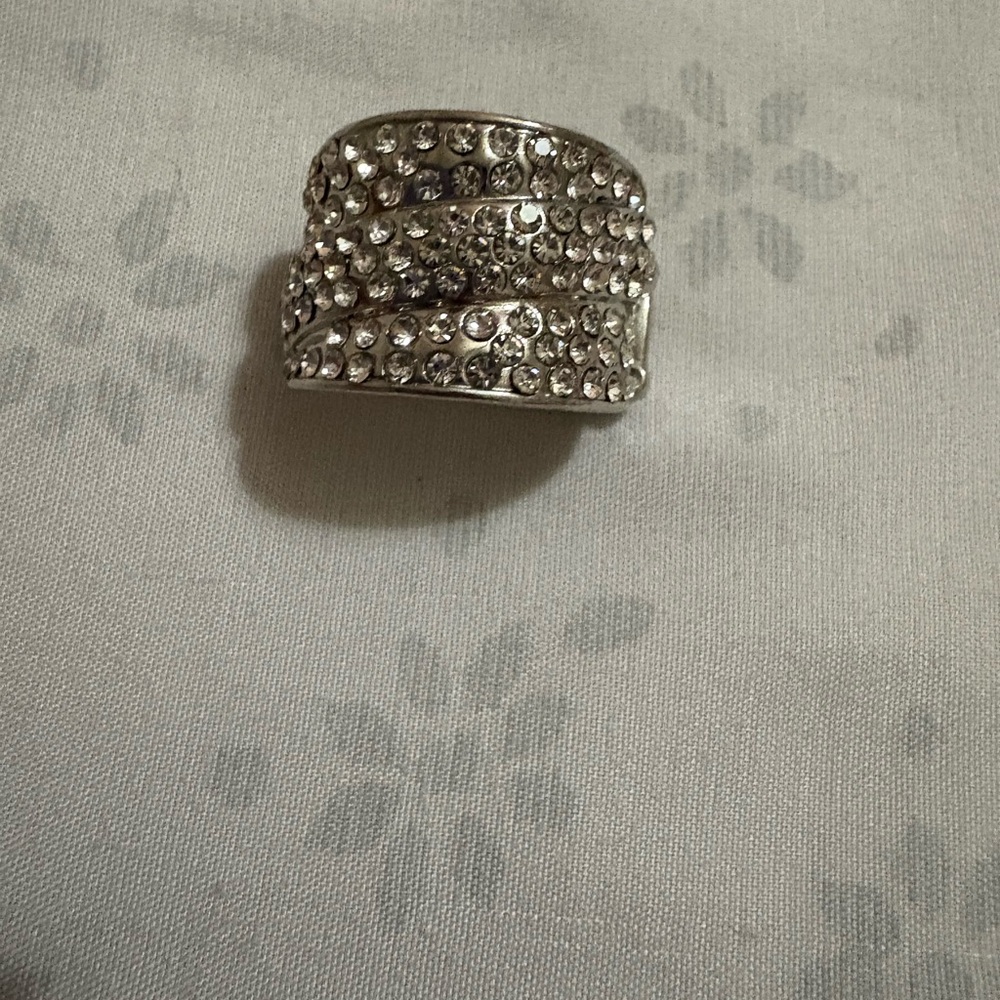 Silver rhinestone Ring